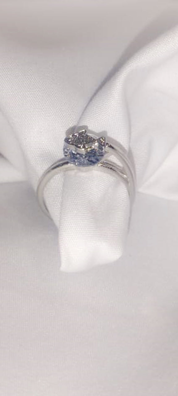 Glowing Snowflake Pattern Ring in Luminous Blue - Silver Tone